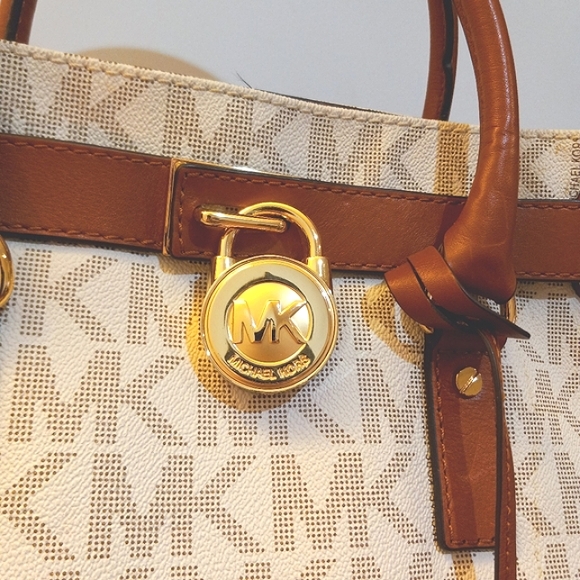 Michael Kors tote - Picture 3 of 12